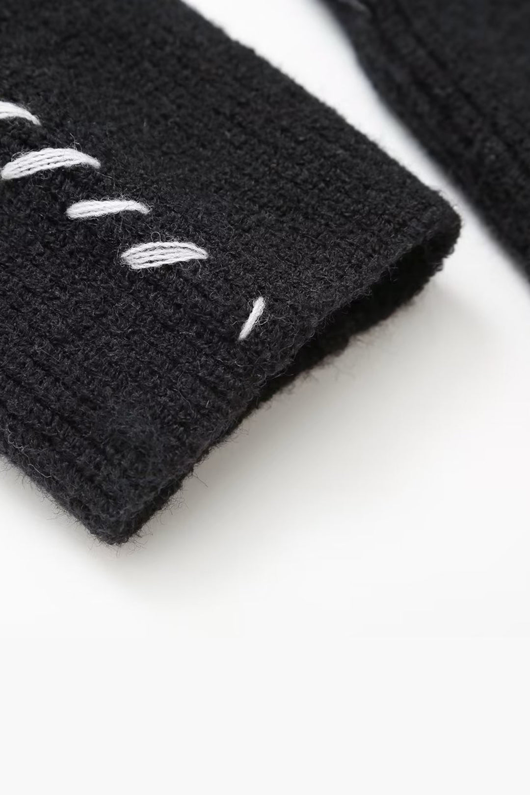 Contrast Whipstitching Turtleneck Long Sleeve Sweater Dreamardi