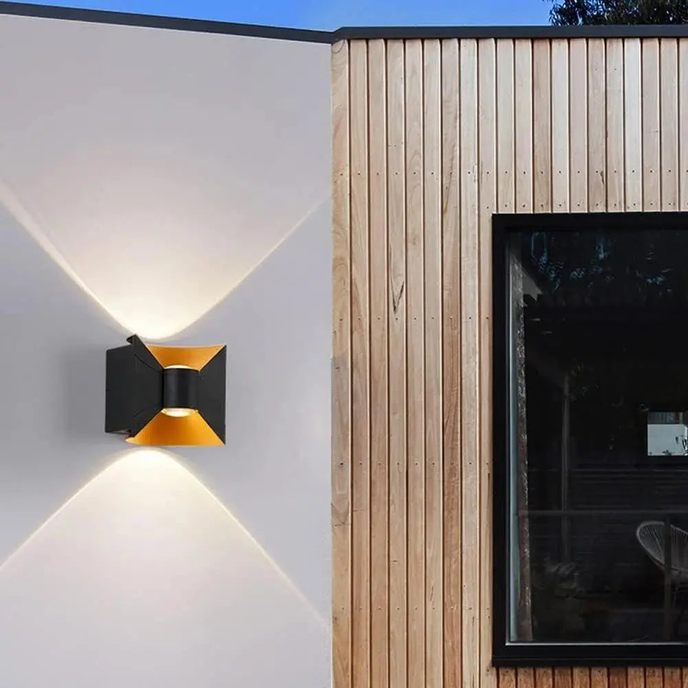 GeoGlow - Elegant Minimalist Wall Lamp