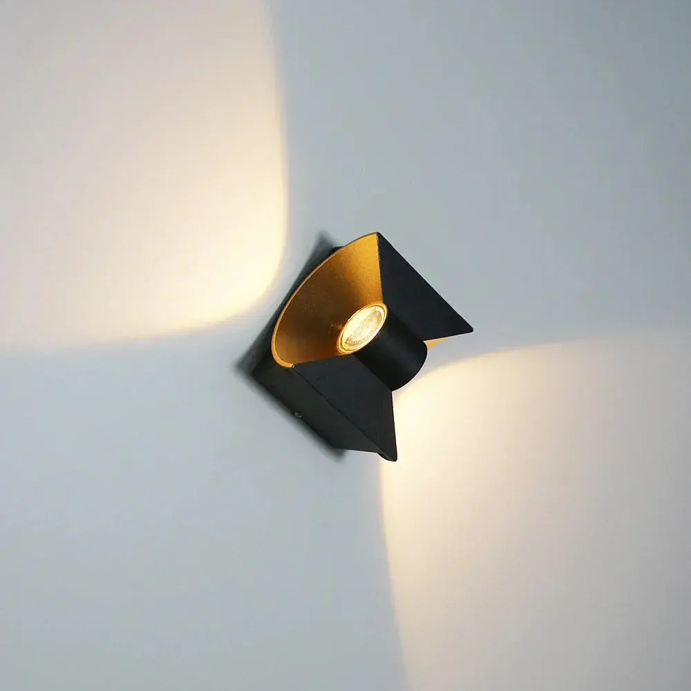 GeoGlow - Elegant Minimalist Wall Lamp