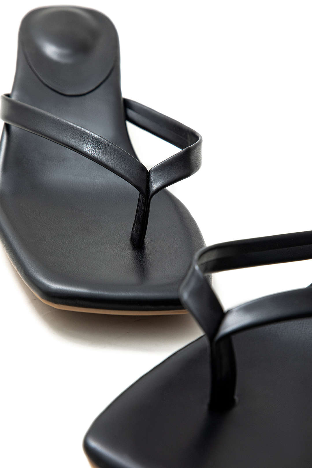 Basic Square Toe Thong Heeled Sandals Dreamardi