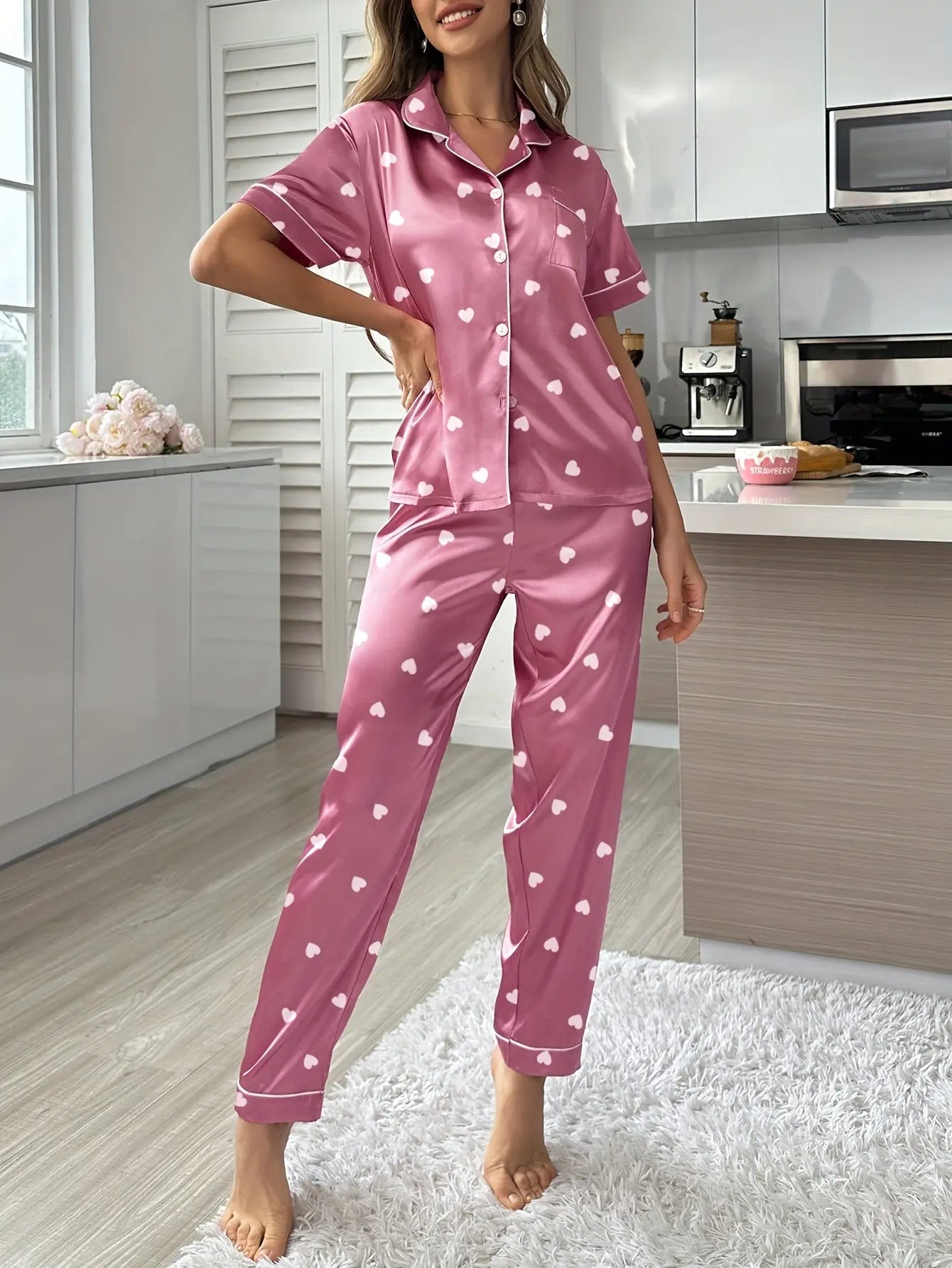 Loretta - Luxurious Satin Finish Woman's Pyjama Set Dreamardi