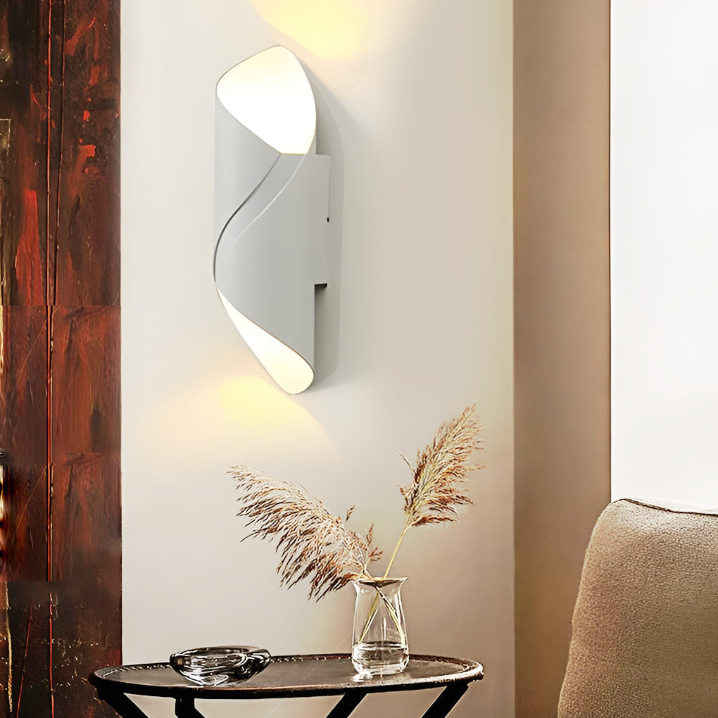 FlowGlow - Timeless Ambient Lighting Outdoor Wall Lamp