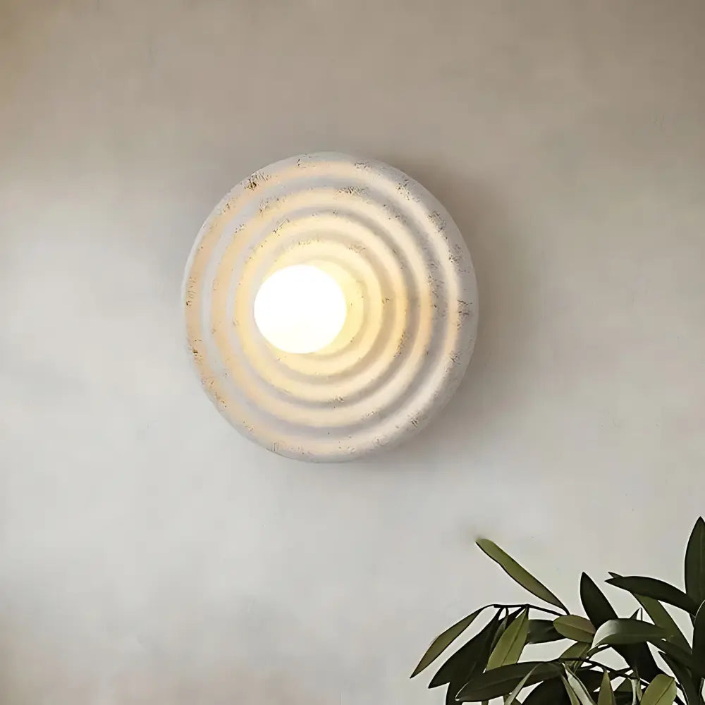 GlowWave - Chic Contemporary Look Wall Lamp