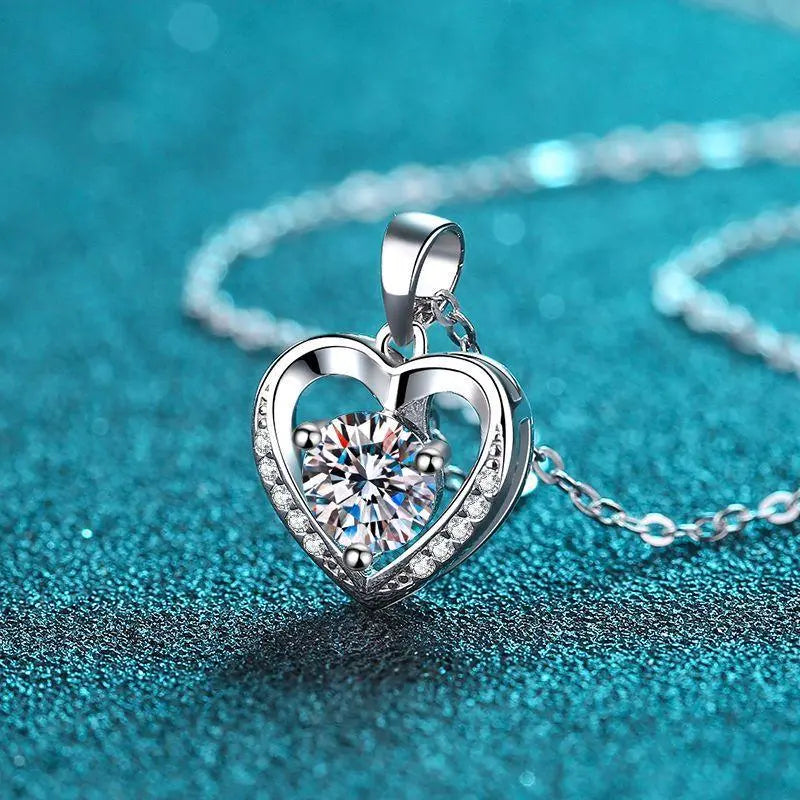 Shimmer Heart Necklace Lucardy