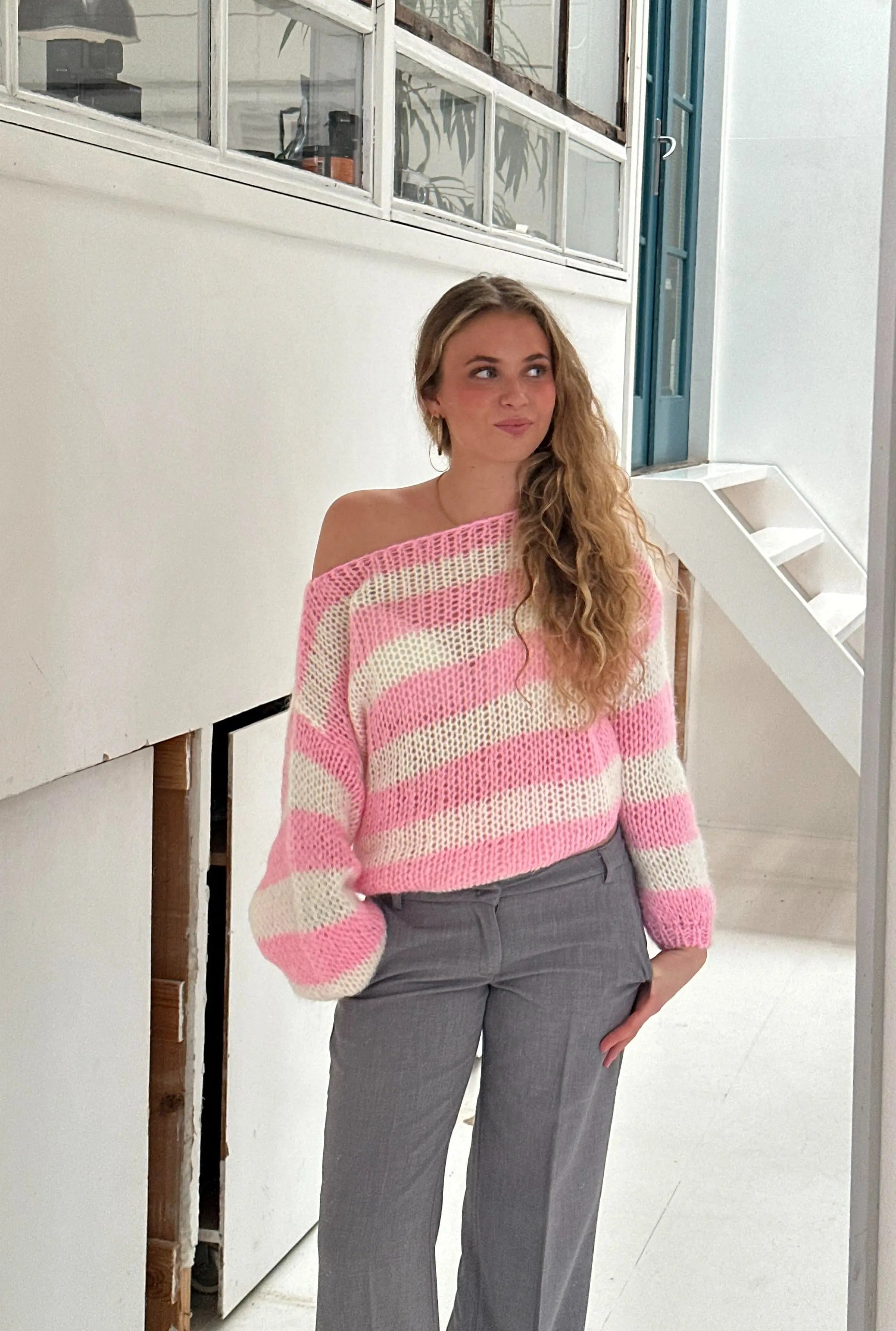 LIVY - Cozy Chic Knit Sweater for Effortless Style Dreamardi