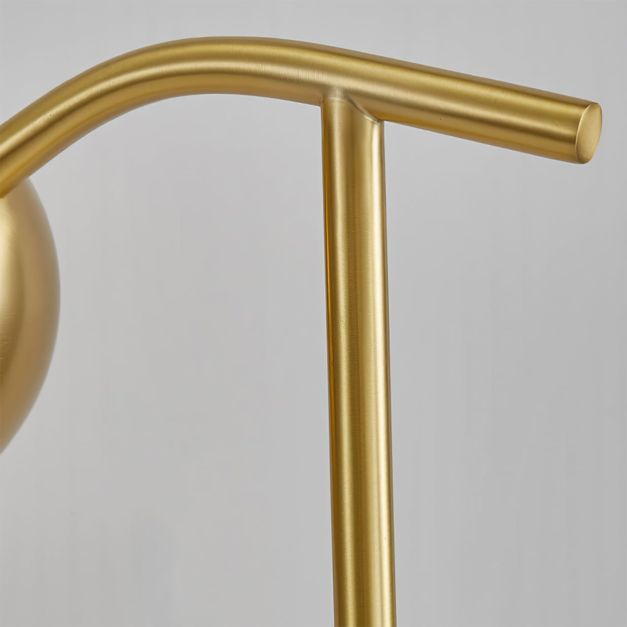 ShineArc - Modern Brass Detail Table Lamp