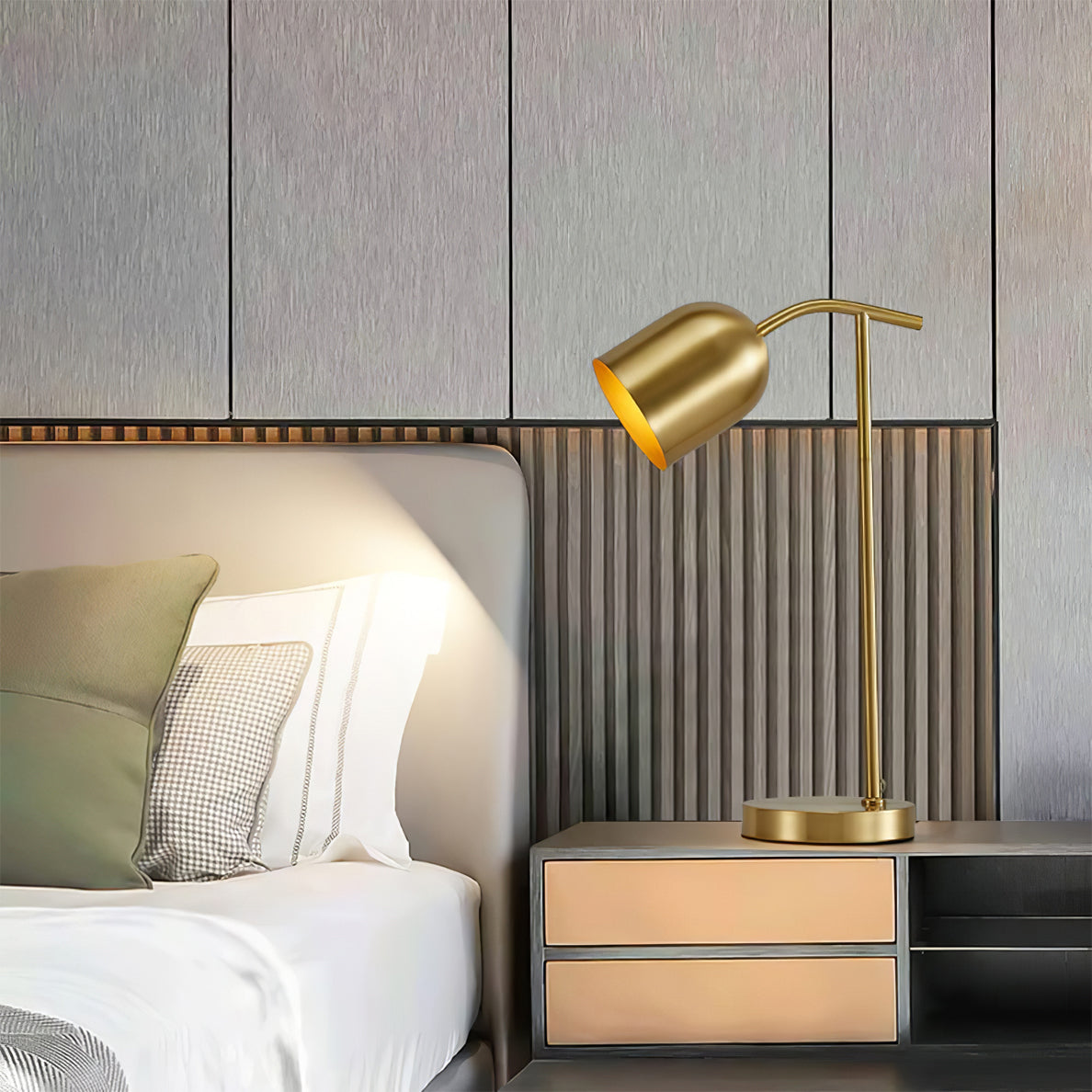 ShineArc - Modern Brass Detail Table Lamp