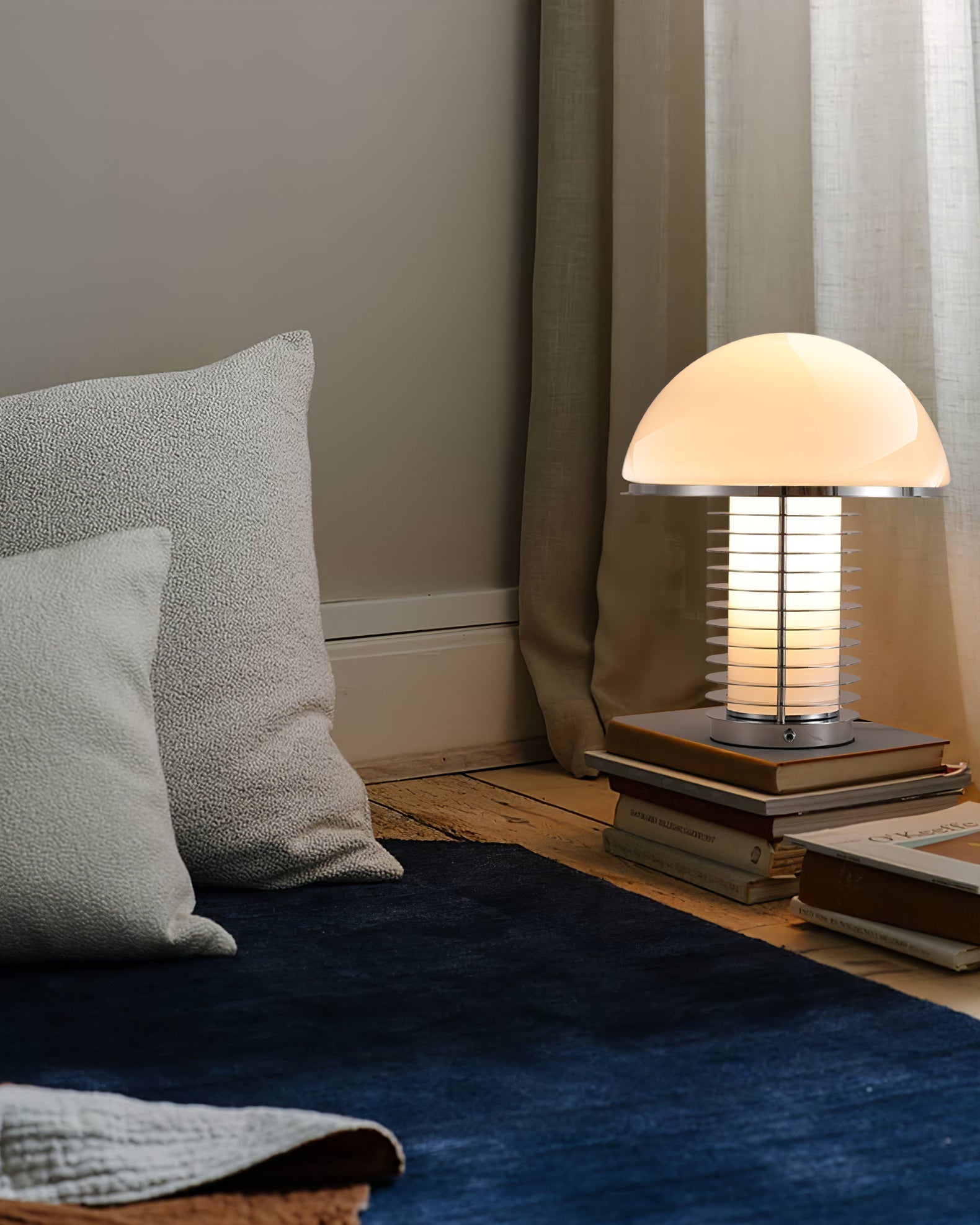 AuraDome - Gentle Radiance Minimalist Table Lamp