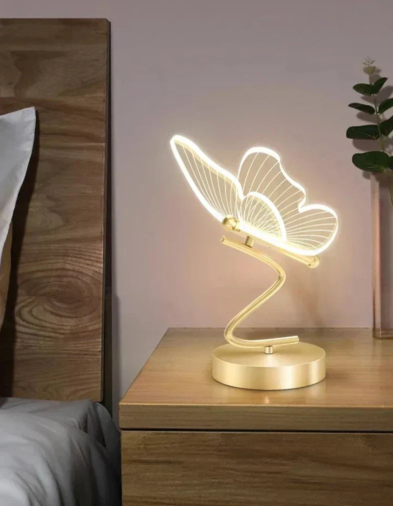 FlyLux - Elegant Butterfly Motif Table Lamp