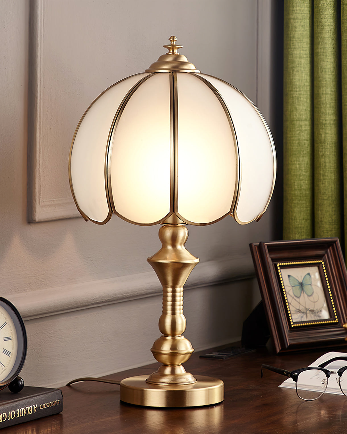 ChicGlow - Vintage Inspired Table Lamp