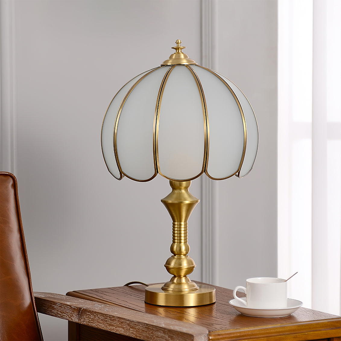 ChicGlow - Vintage Inspired Table Lamp