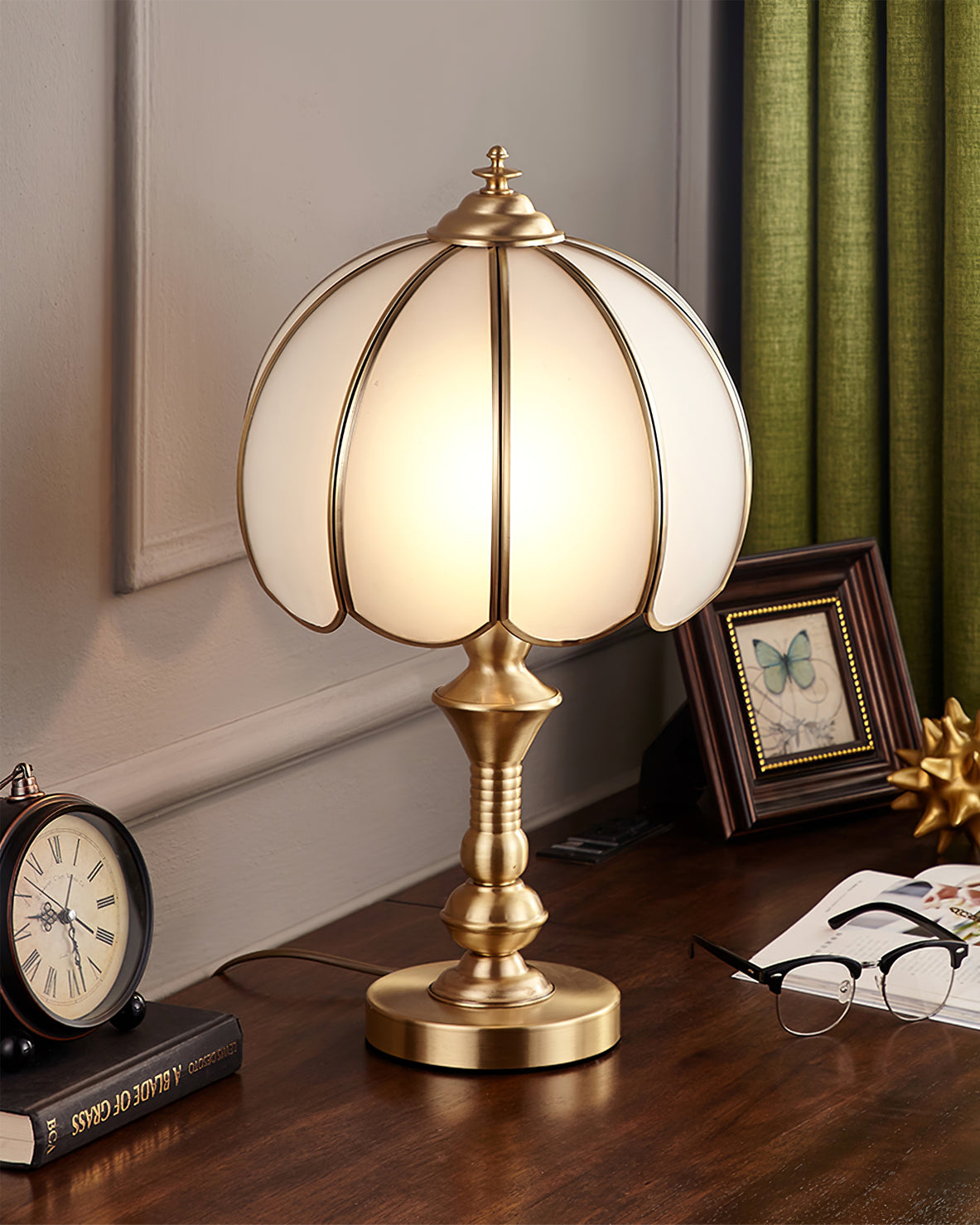 ChicGlow - Vintage Inspired Table Lamp