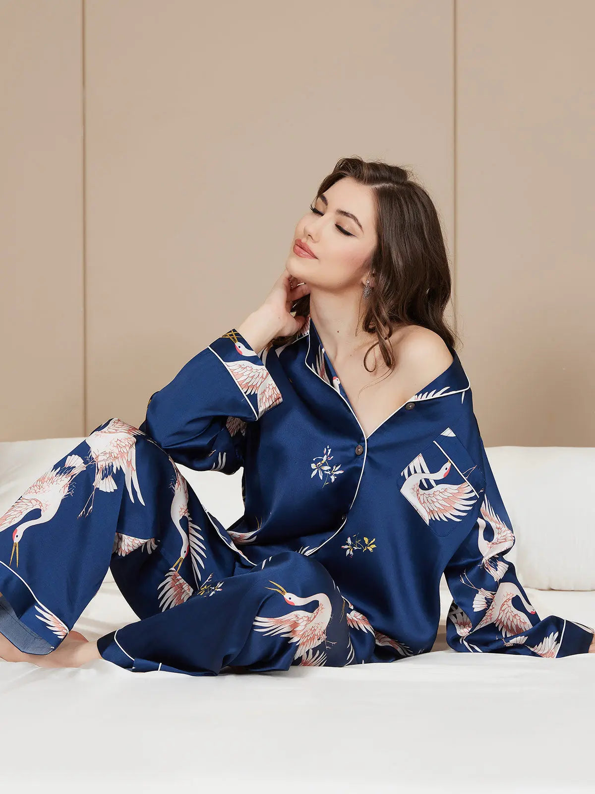 Sylvai - Sleek Satin Comfort Woman's Pyjama Set Dreamardi