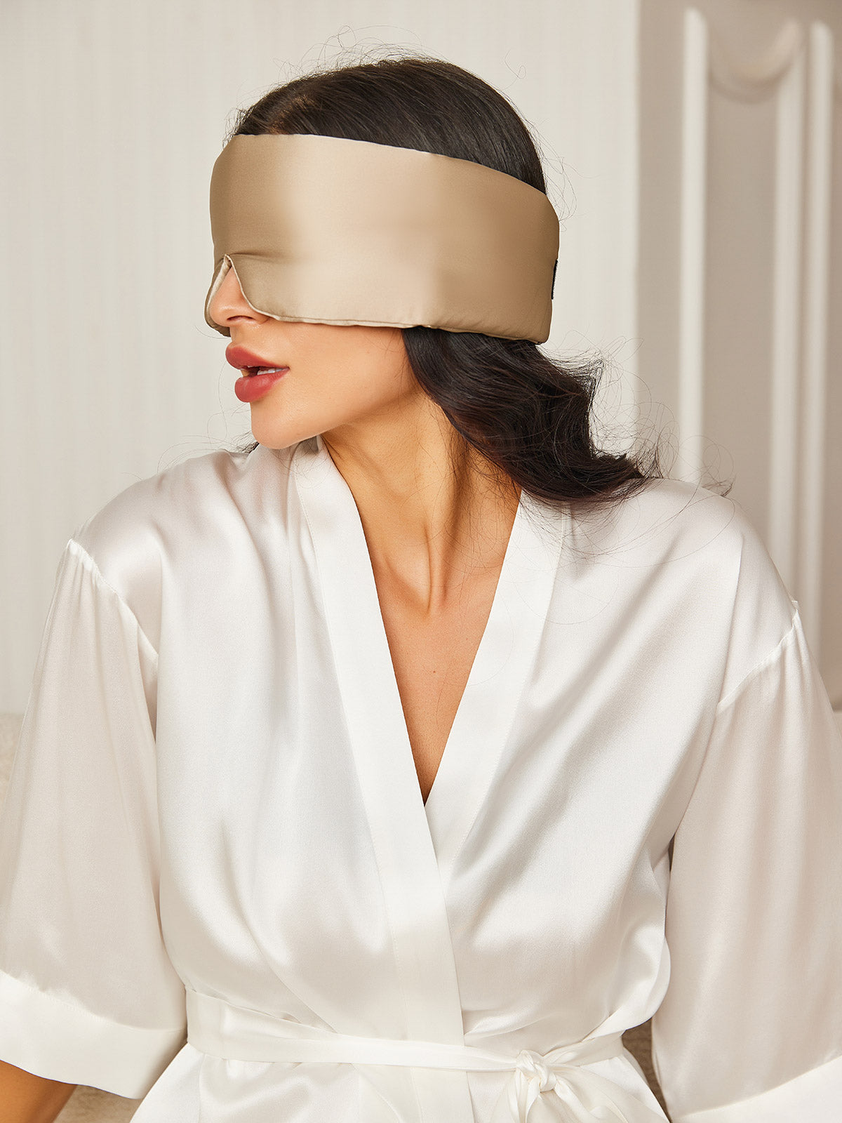 Vanya - Luxurious  Woman's Sleep Eye Mask Dreamardi