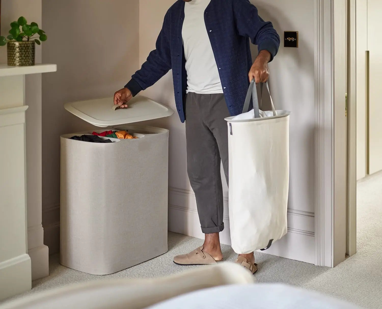 HomeHaven  - Compartment Design Laundry Basket Dreamardi