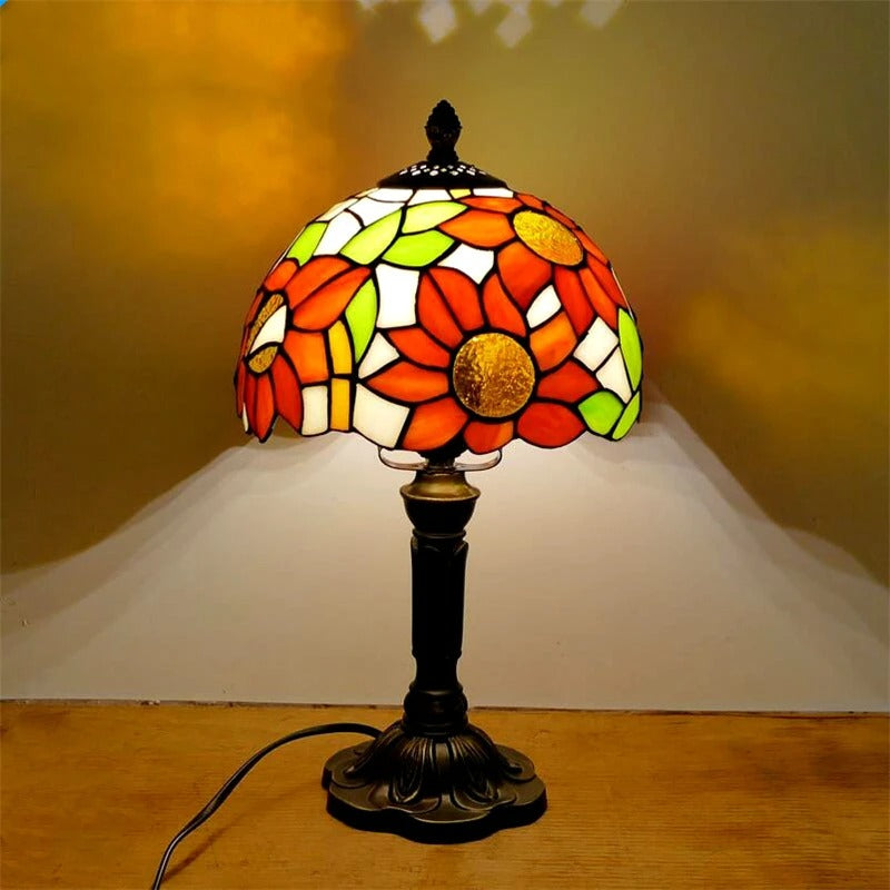 GlowArt - Vintage Retro LED Baroque Table Lamp