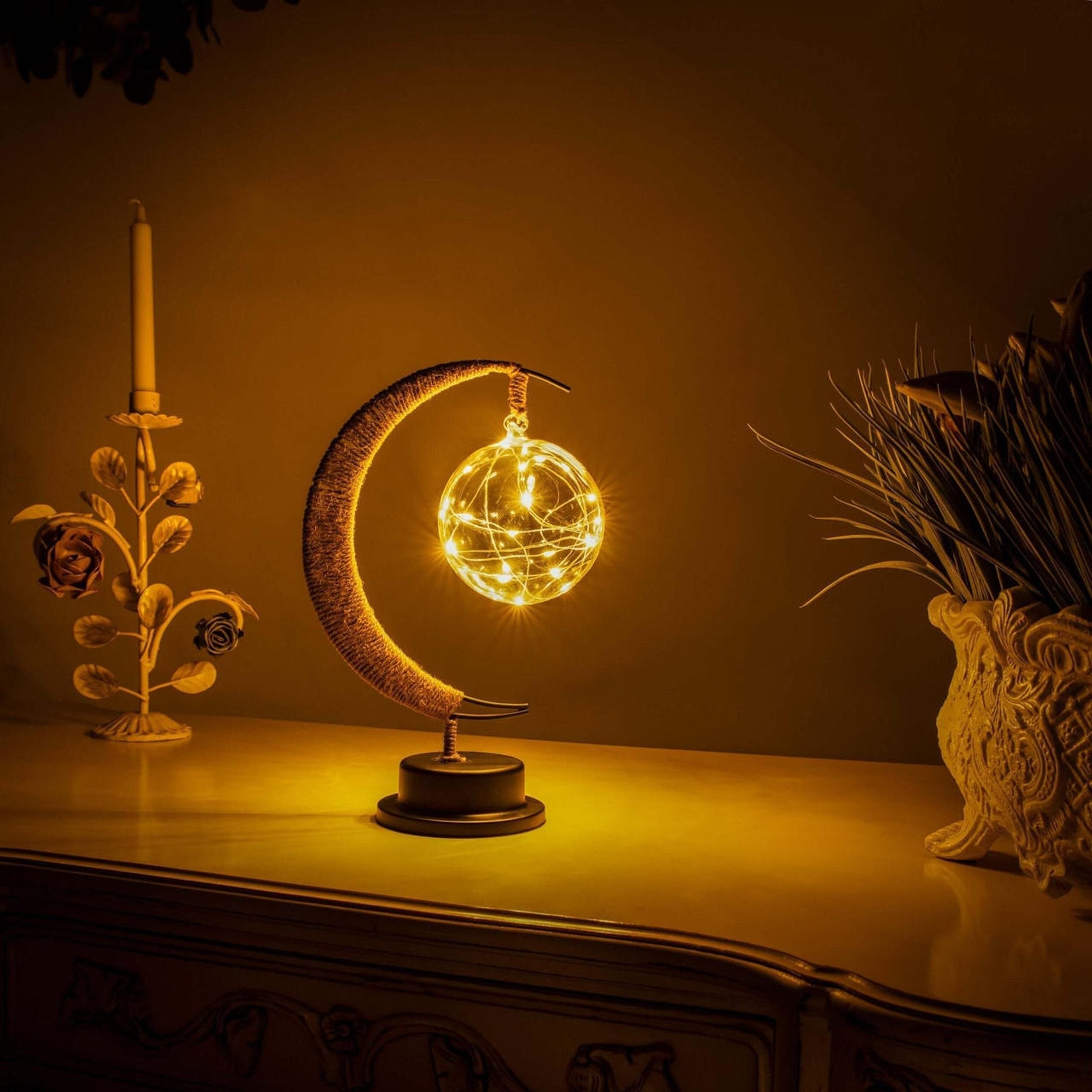 StarLux - Dreamy Lunar Glow Moon Lamp