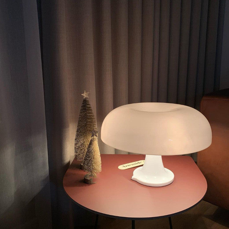 GlowCap – Modern Scandinavian Table Lamp