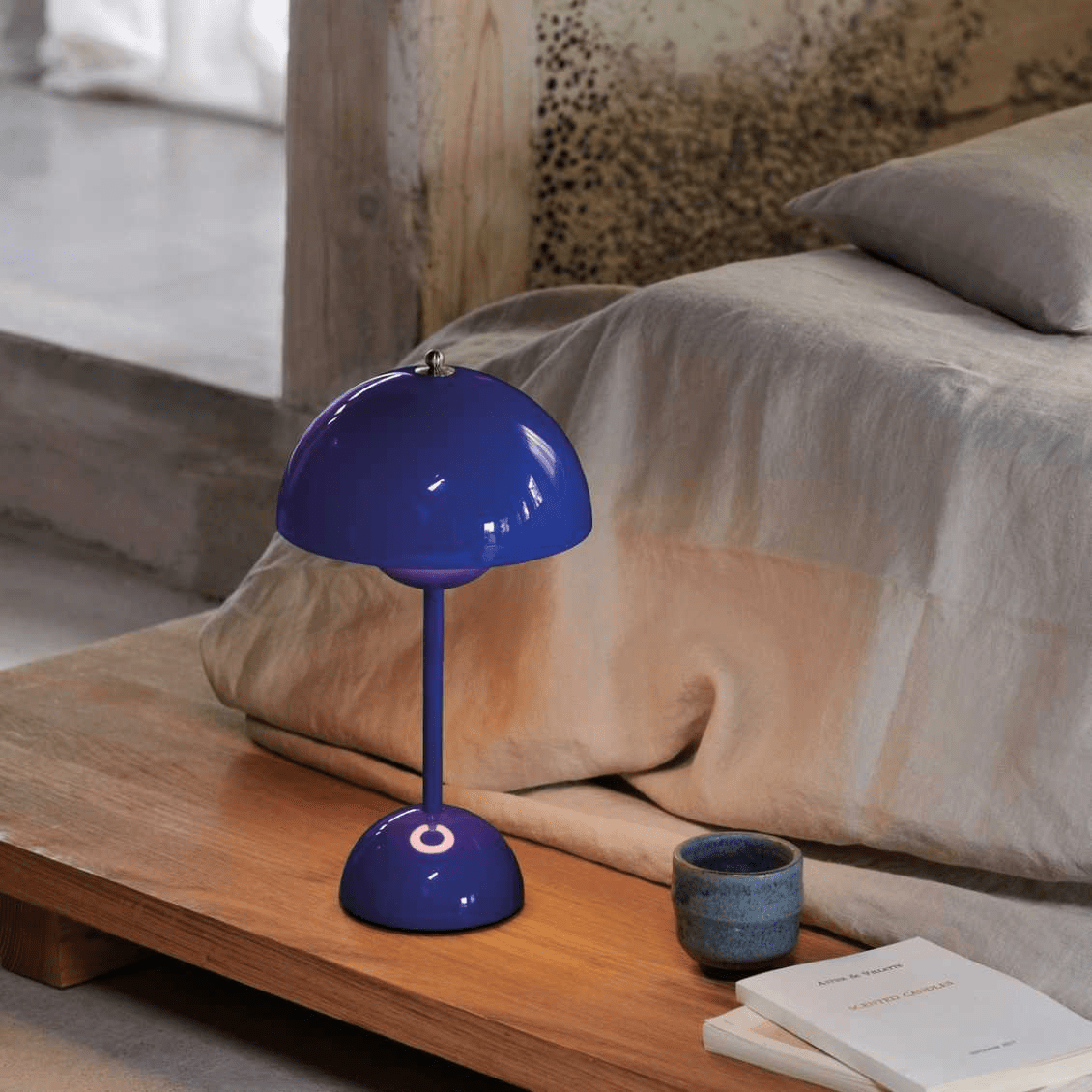 LumePod - Elegant LED Glow Table Lamp